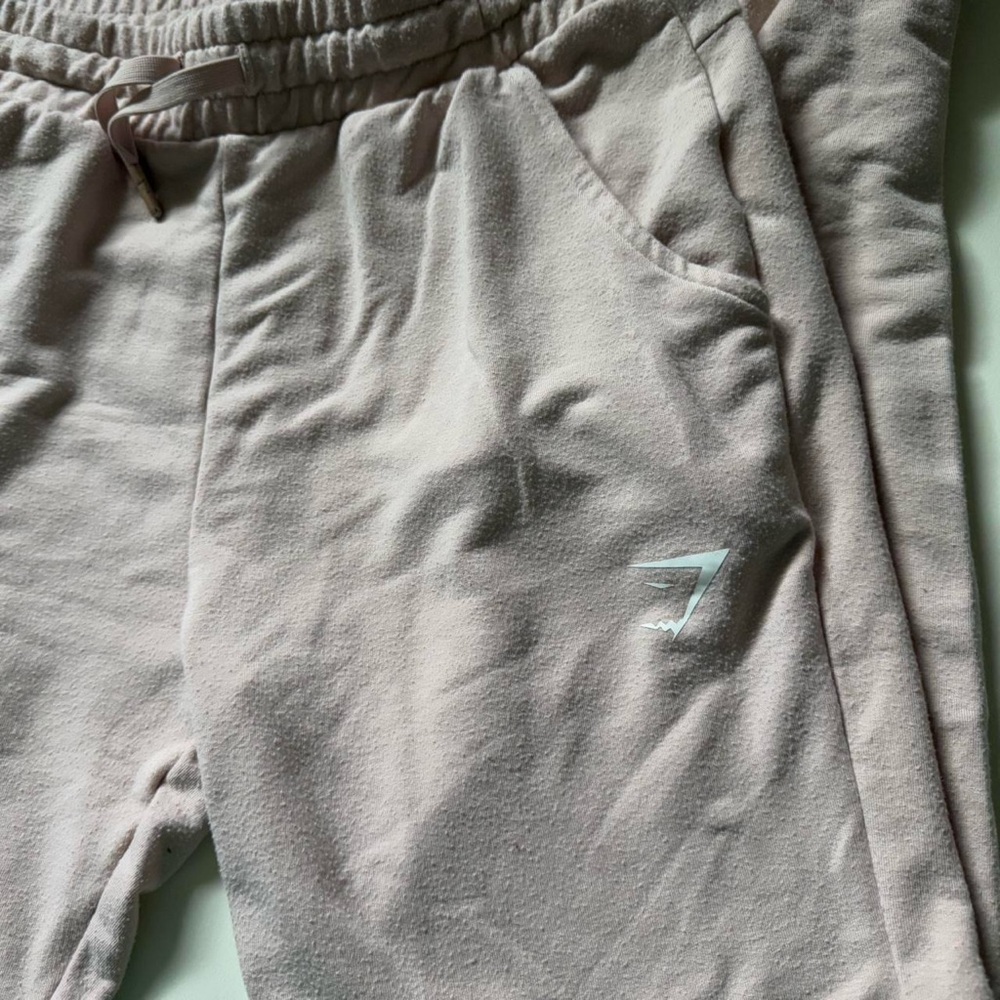 Gymshark Light Pink Sweatpants 🩷